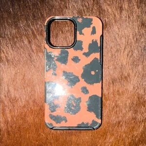 iPhone 14 Pro Max OtterBox Black and Brown